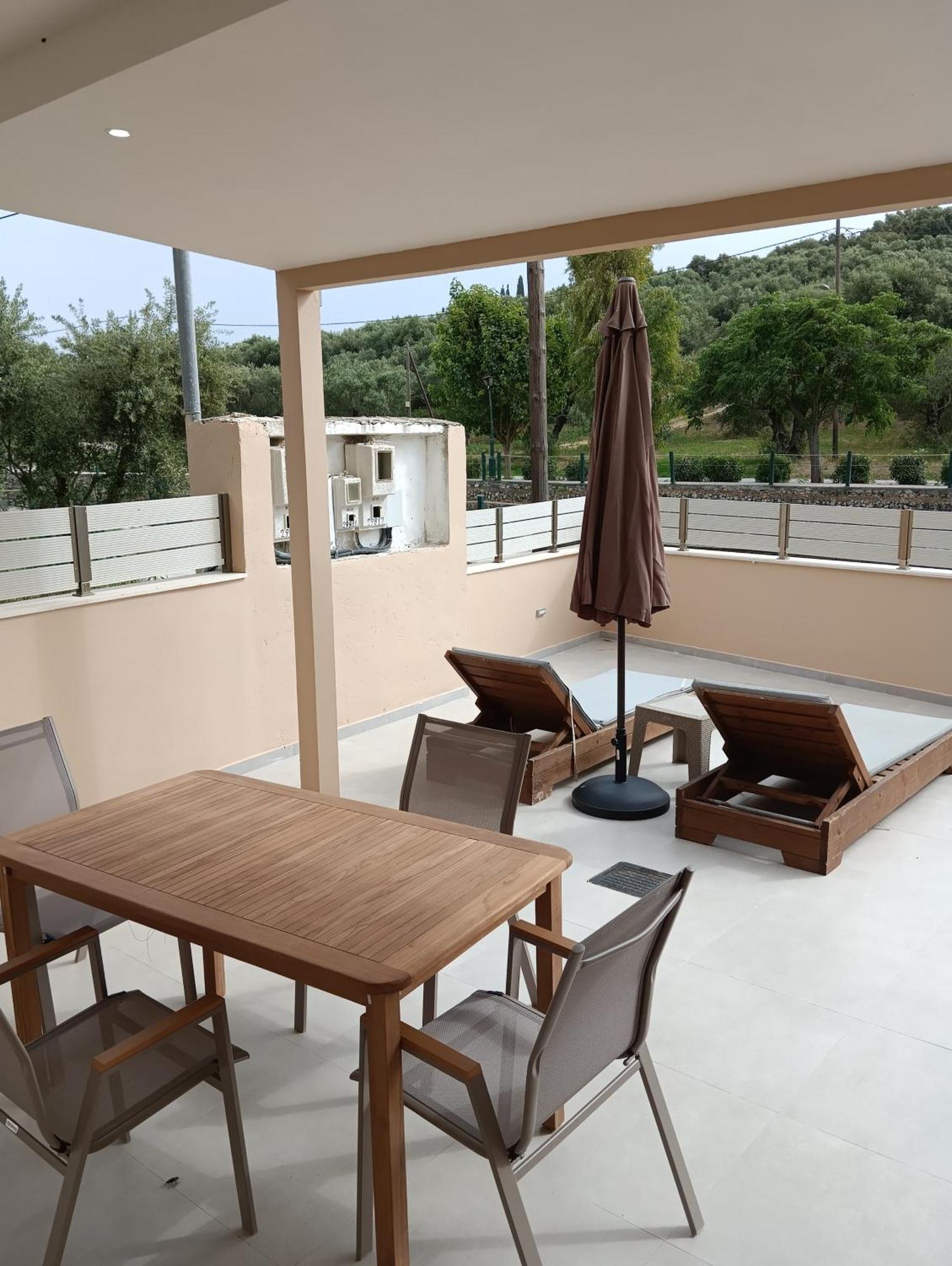 Villa Pouliezos Apartments Alykanas  Zewnętrze zdjęcie